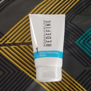 Rodan and Fields Redefine Cleansing Mask